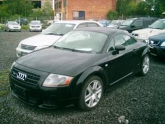 2005 Audi TT Pictures