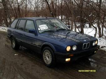 1990 BMW 3-Series Photos