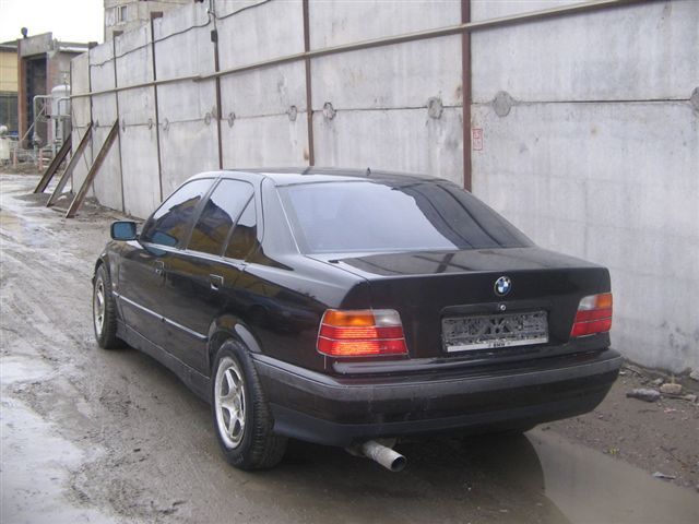 1993 BMW 316I