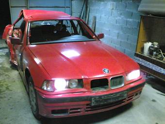 1990 BMW 318I