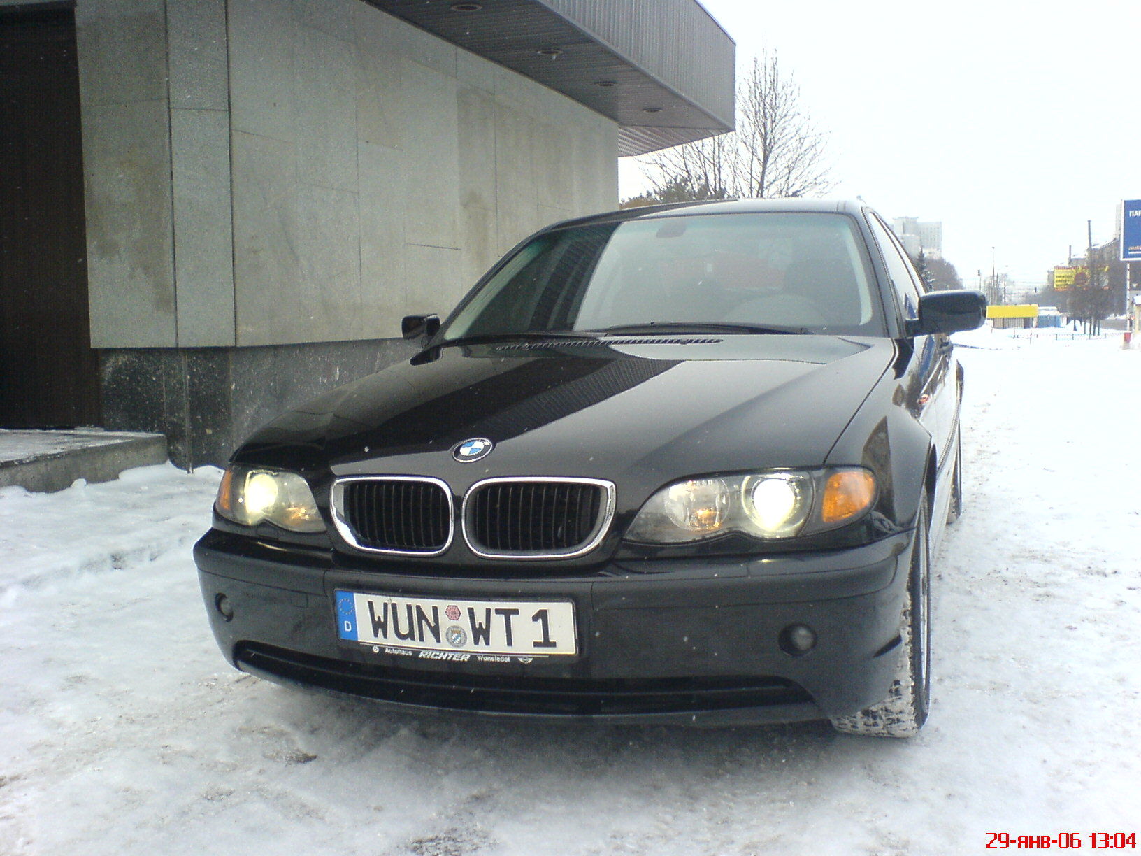 2002 BMW 320