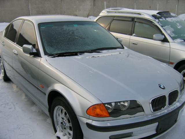 2000 BMW 320I