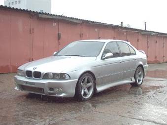 1998 BMW 523