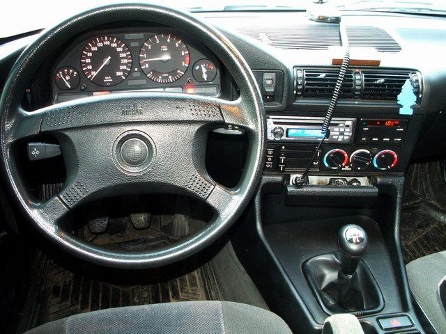 1993 BMW 525I