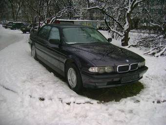 1998 BMW 7-Series Pictures