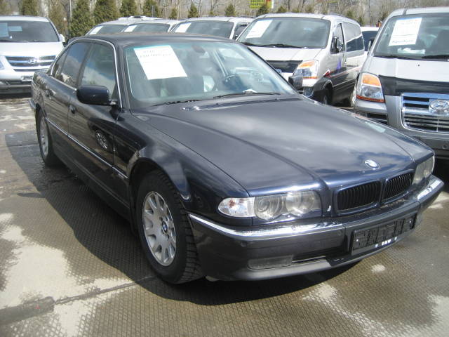 Bmw 7 series 2000