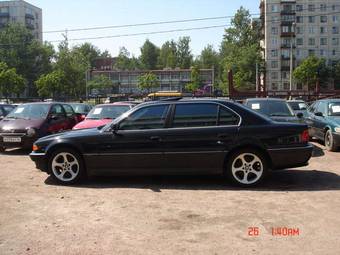 2000 BMW 7-Series Pictures