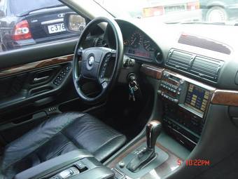 2000 BMW 7-Series Photos