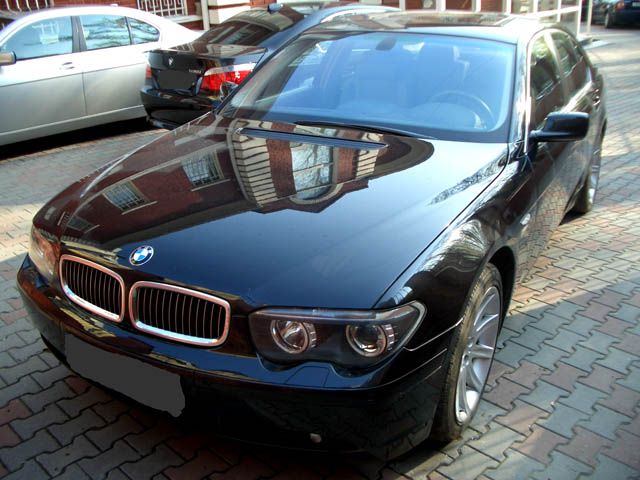 2001 BMW 745