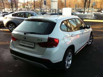 2010 BMW X1 Pictures