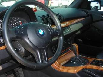 2002 BMW X5 Photos