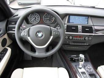 2010 BMW X5 Wallpapers