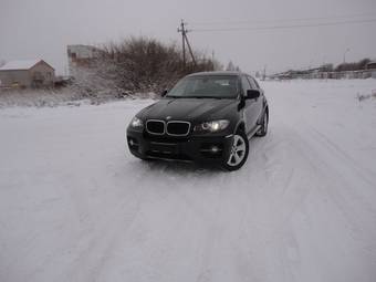 2010 BMW X6 Pictures
