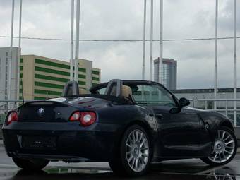 2005 BMW Z4 Pictures
