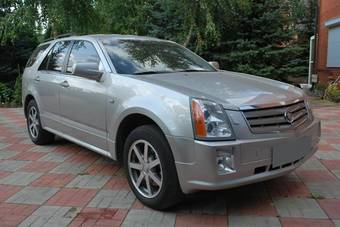 2004 Cadillac SRX Pictures