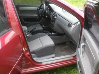 2006 Chevrolet Lacetti Photos