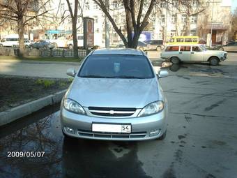 2008 Chevrolet Lacetti Pictures