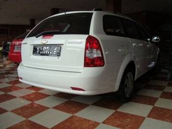 2009 Chevrolet Lacetti Pictures