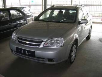 2010 Chevrolet Lacetti Photos