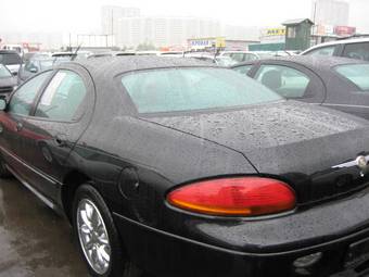 2003 Chrysler Concorde Pictures