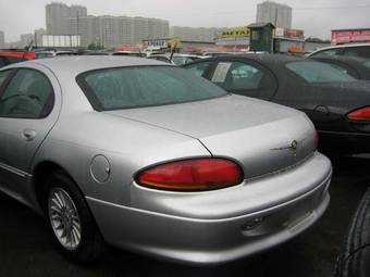 2003 Chrysler Concorde Pictures