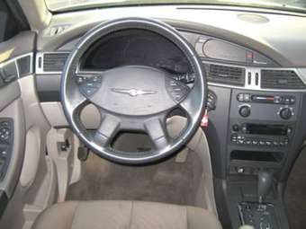 2005 Chrysler Pacifica Pictures