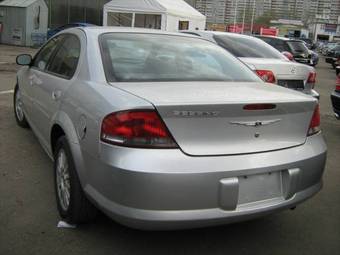 2004 Chrysler Sebring Photos