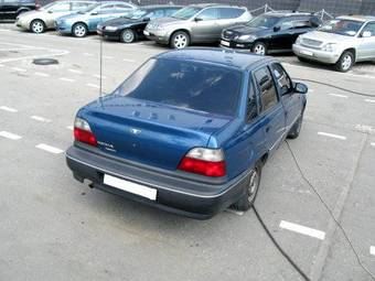 2000 Daewoo Nexia Photos