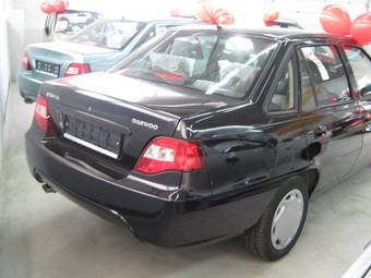 2009 Daewoo Nexia Photos