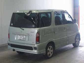 2004 Daihatsu ATRAI7 Pictures