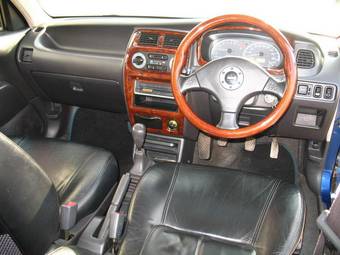 1998 Daihatsu Storia Pictures