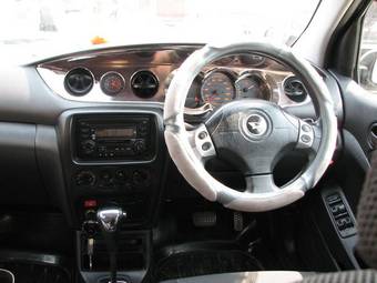 2003 Daihatsu YRV For Sale