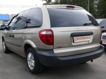 2004 Dodge Caravan Photos