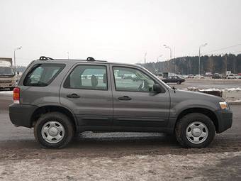 2004 Ford Escape Pictures