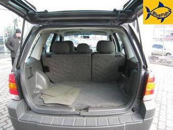 2004 Ford Escape Images