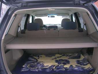 2005 Ford Escape Pictures