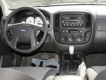 2005 Ford Escape Pictures