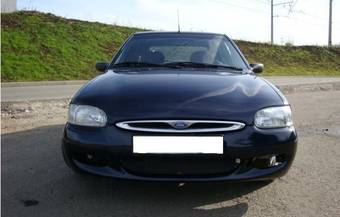 1999 Ford Escort Images