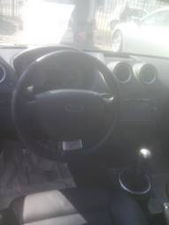 2008 Ford Fiesta Pictures
