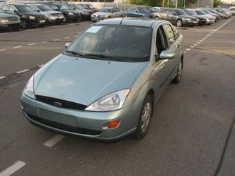 2000 Ford Focus Photos