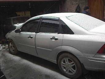 2002 Ford Focus Images
