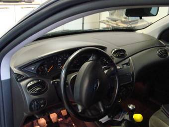 2003 Ford Focus Pictures