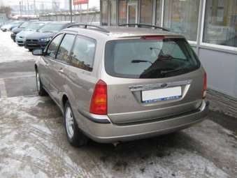 2004 Ford Focus Images