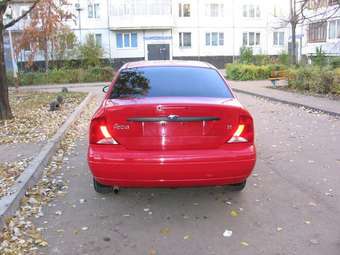2004 Ford Focus Images