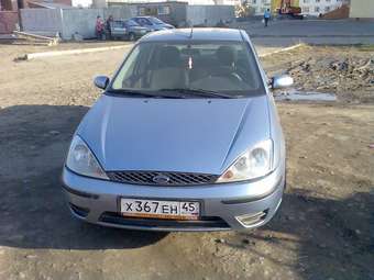 2004 Ford Focus Photos