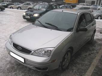 2004 Ford Focus Photos