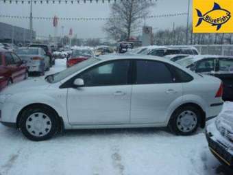 2005 Ford Focus Pictures