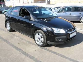 2005 Ford Focus Pics