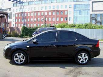 2006 Ford Focus Photos