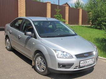 2006 Ford Focus Photos